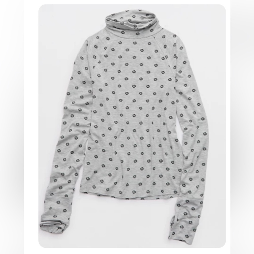 Aerie offline long sleeve turtle neck shirt
